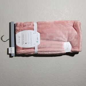 Oh So Soft  Baby Blanket Heavy Weight Rose 30 inch ×40 inch NWT